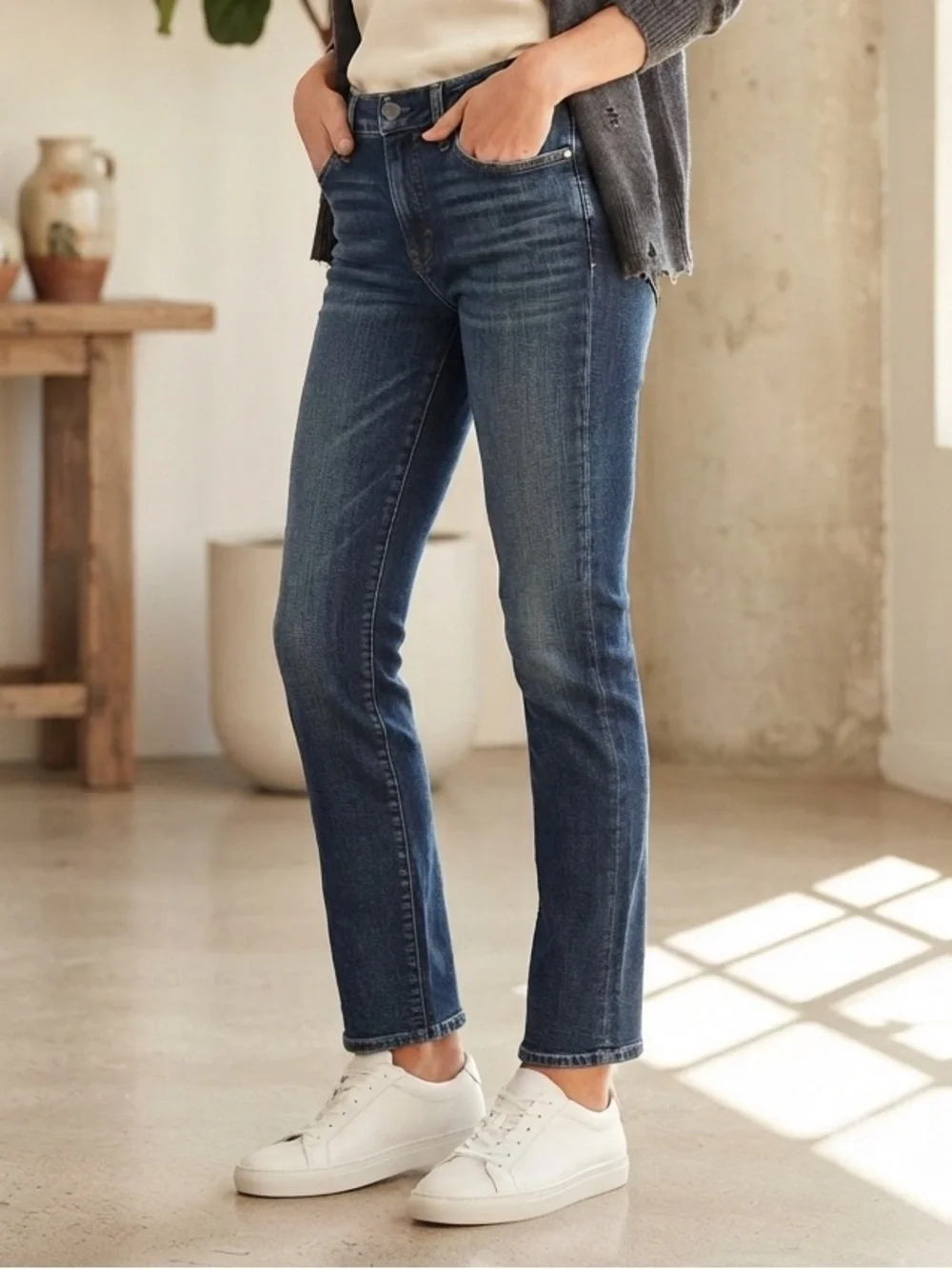 Citizens Of Humanity Dark Blue Straight Leg Jeans - Picture 1 of 2